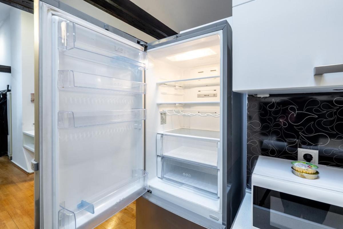 Modern Apartment Centrally Located ザグレブ エクステリア 写真